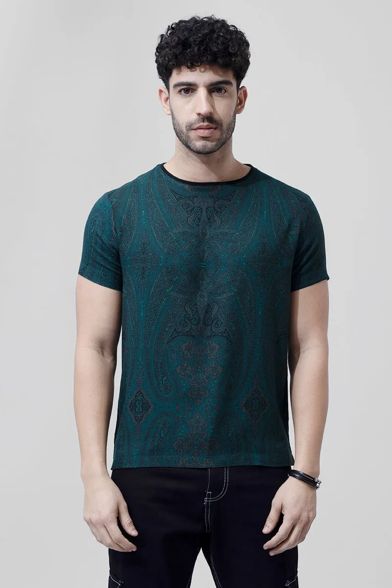 Dark Green Artic Paisley Print T-Shirt for Men – Stylish Casual Wear