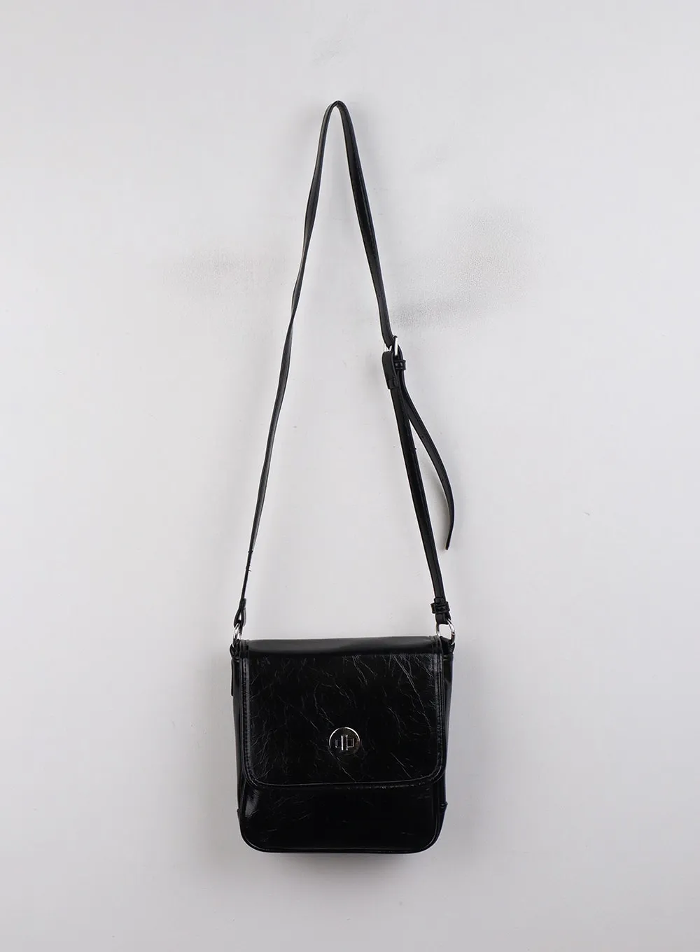 Faux Leather Crossbody Bag CJ411