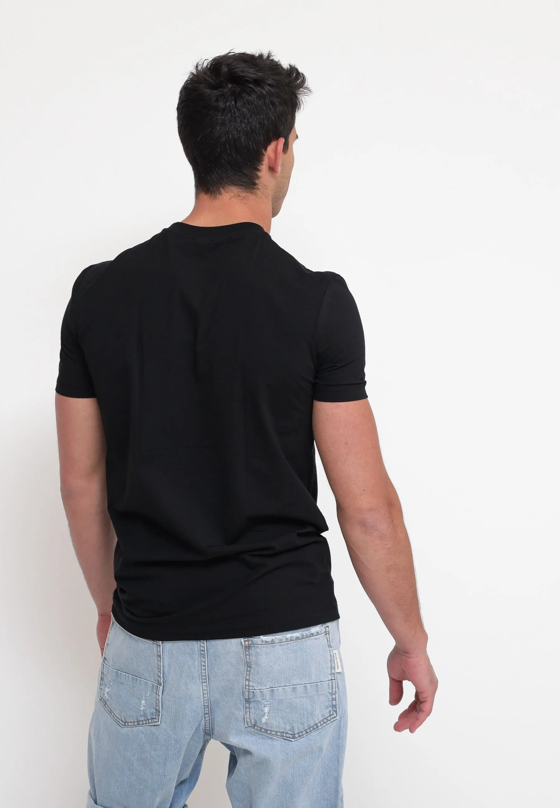 Round Neck T-Shirt - Black/Red