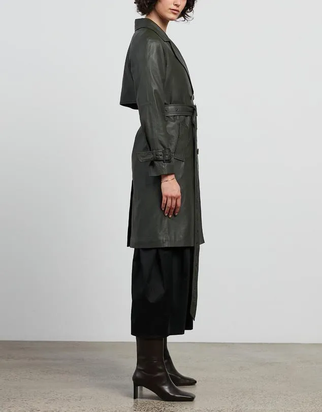 Soho Slouch Leather Trench Bottlebush Green Leather