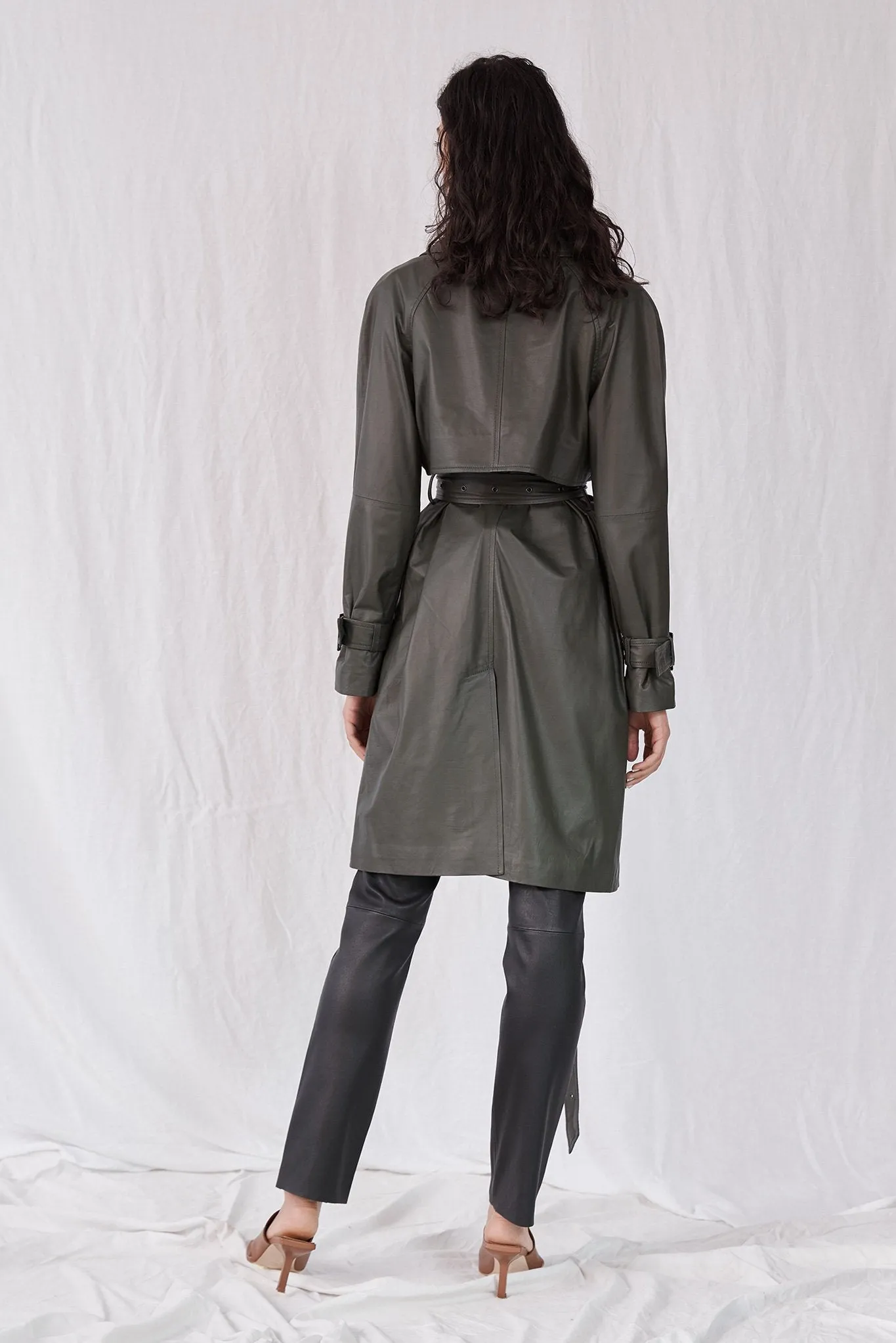 Soho Slouch Leather Trench Bottlebush Green Leather